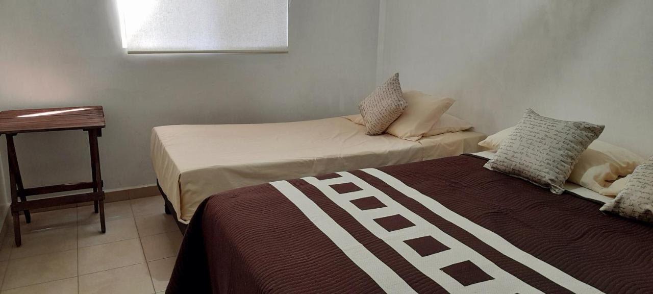 Hospedaje Parras Паррас-де-ла-Фуэнте Экстерьер фото